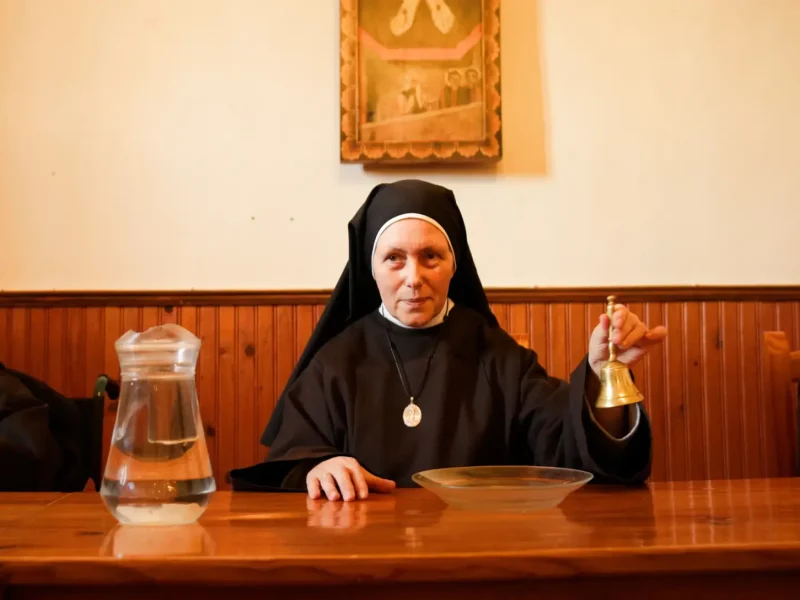 campana comedor monjas copia